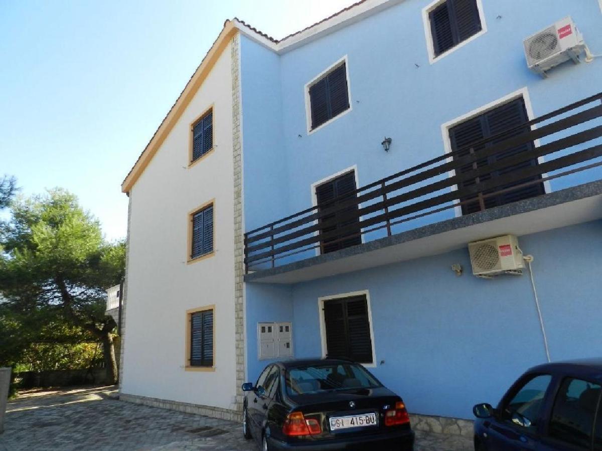 Apartments Miljenka Vodice Exteriör bild